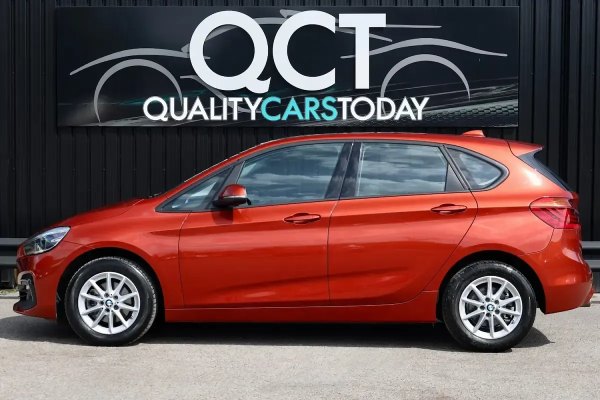 Used BMW 218 138 HP (101 kW) 2020 Orange Hatchback