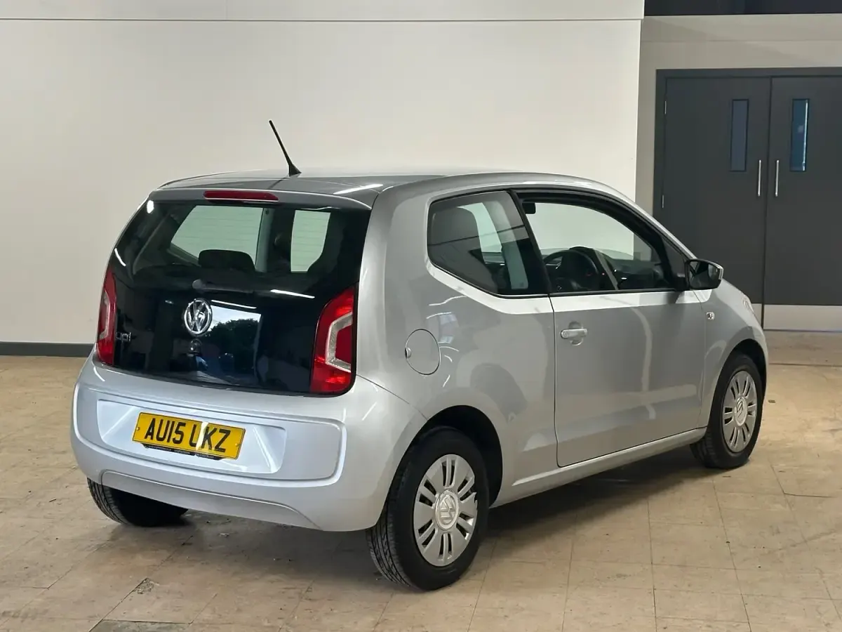 Used VW up! move up! 60 HP (44 kW) 2015 Silver Hatchback