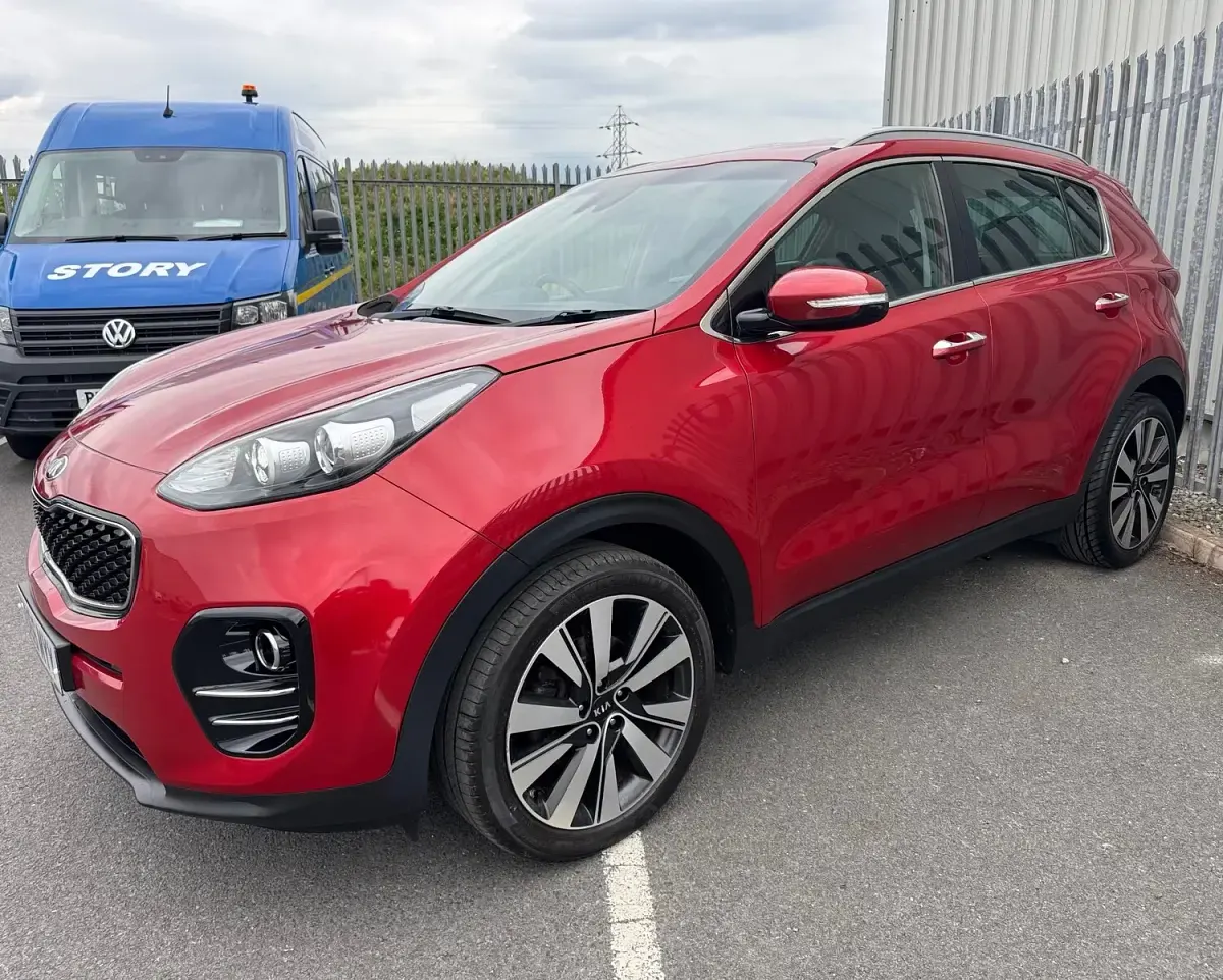 Used Kia Sportage 114 HP (83 kW) 2016 Red SUV