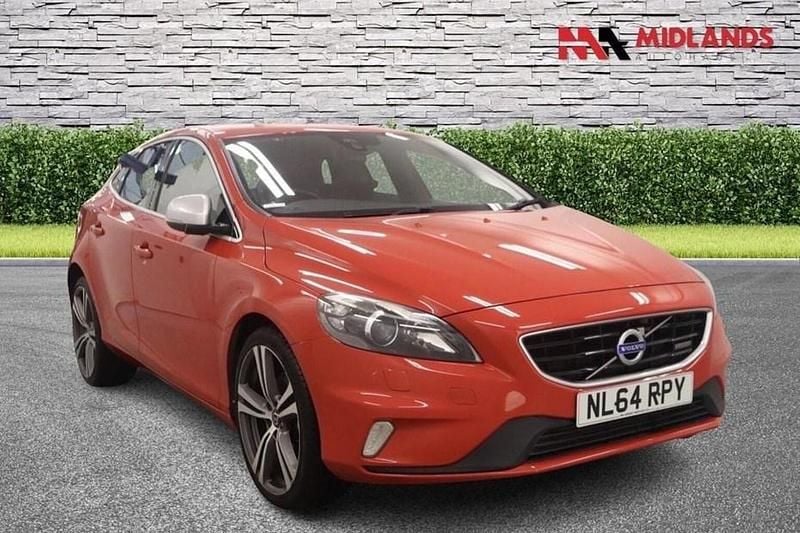 Red Used 2014 Volvo V40 R-Design Hatchback | £6,900 (Fair price) - Image 1/1