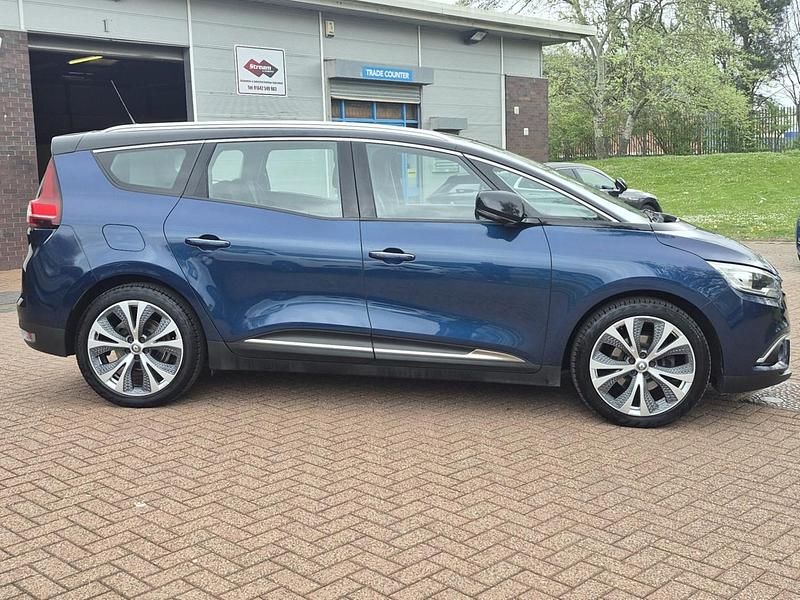 Used Renault Grand Scénic IV Dynamique 108 HP (79 kW) 2018 Blue/black MPV