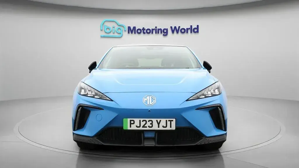 Used MG MG4 EV Trophy 319 kW (435 HP) 2023 Blue Hatchback
