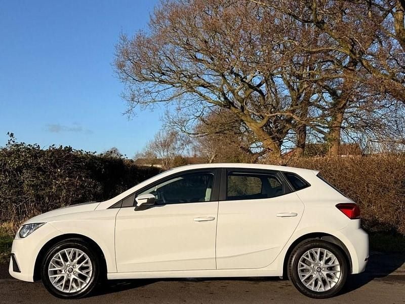 Used Seat Ibiza SE Technology 95 HP (69 kW) 2020 White Hatchback