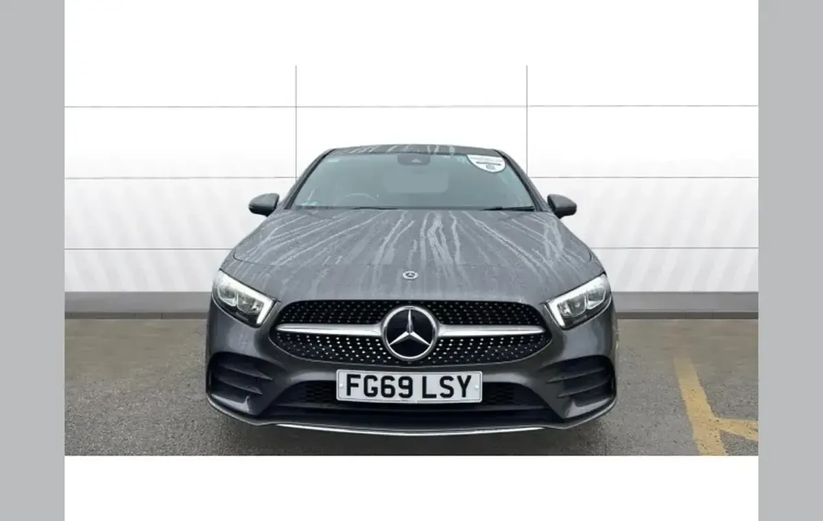 Used Mercedes A180 Executive 116 HP (85 kW) 2019 Grey Sedan