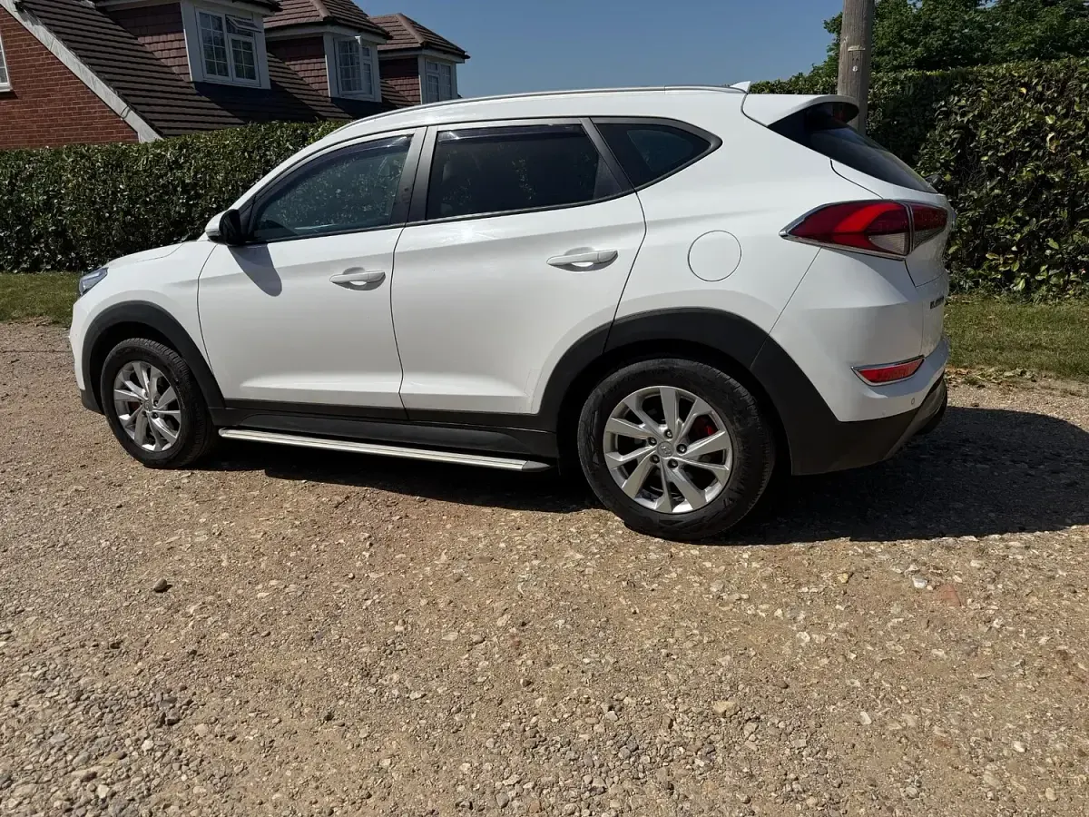 Used Hyundai Tucson SE 2016 White SUV