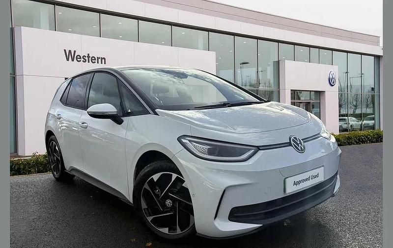 White Used 2024 VW ID.3 Pro Hatchback | £22,898 (Expensive) - Image 1/4
