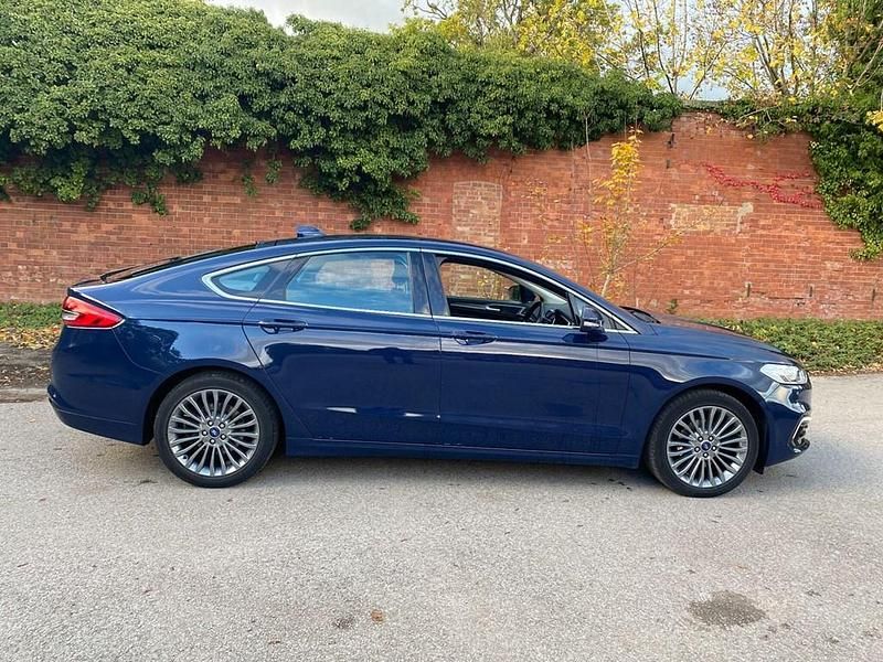 Used Ford Mondeo Titanium 150 HP (110 kW) 2020 Blue Hatchback