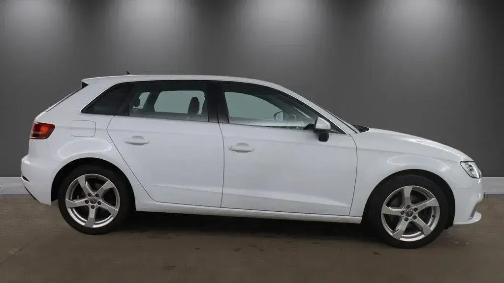 Used Audi A3 Sportback Sport 150 HP (110 kW) 2019 Hatchback