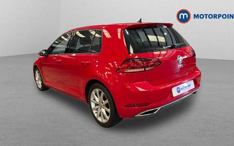 Usado VW Golf VII GT 116 HP (85 kW) 2019 Vermelho Citadino