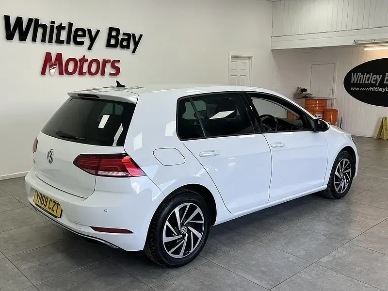 Used VW Golf VII Match 150 HP (110 kW) 2019 White Hatchback