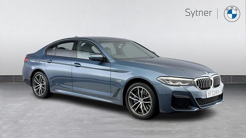 Blue Used 2022 BMW 530e M Sport | £27,000 (Good price) - Image 1/4