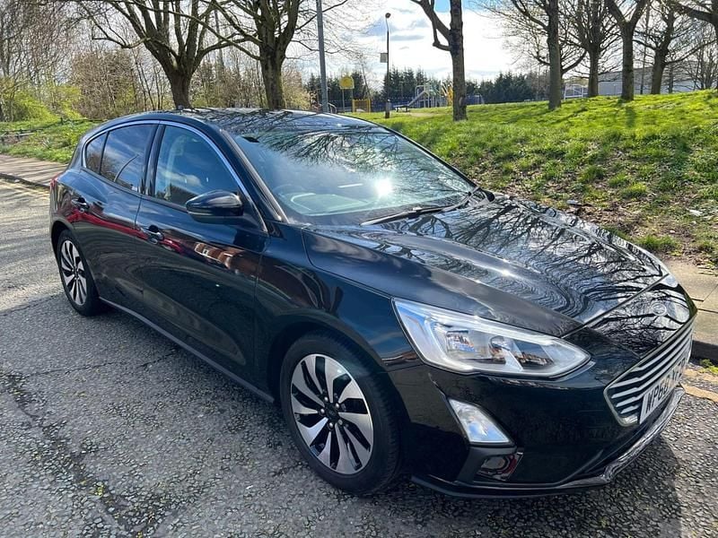 Used Ford Focus Zetec 125 HP (91 kW) 2018 Black Hatchback
