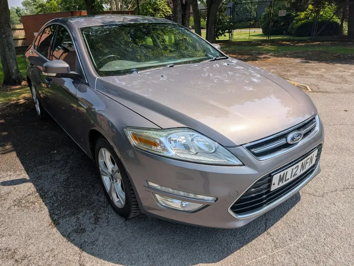 Used Ford Mondeo Titanium 200 HP (147 kW) 2012 Brown Hatchback