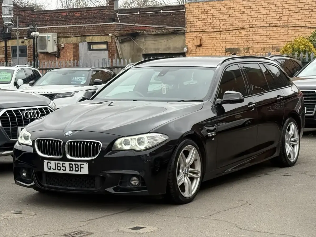Begagnad BMW 520 M Sport 2015 Svart Kombi