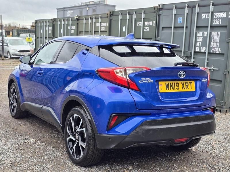 Used Toyota C-HR Design 122 HP (89 kW) 2019 Blue SUV