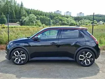 Used Renault R5 Komfort 110 kW (150 HP) 2025 Black Hatchback