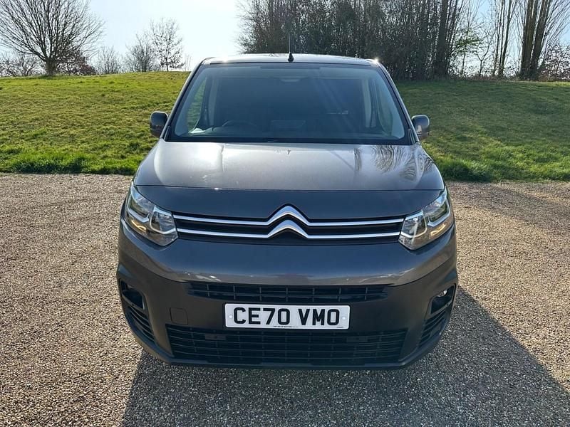 Used Citroën Berlingo 100 HP (73 kW) 2020 Grey MPV