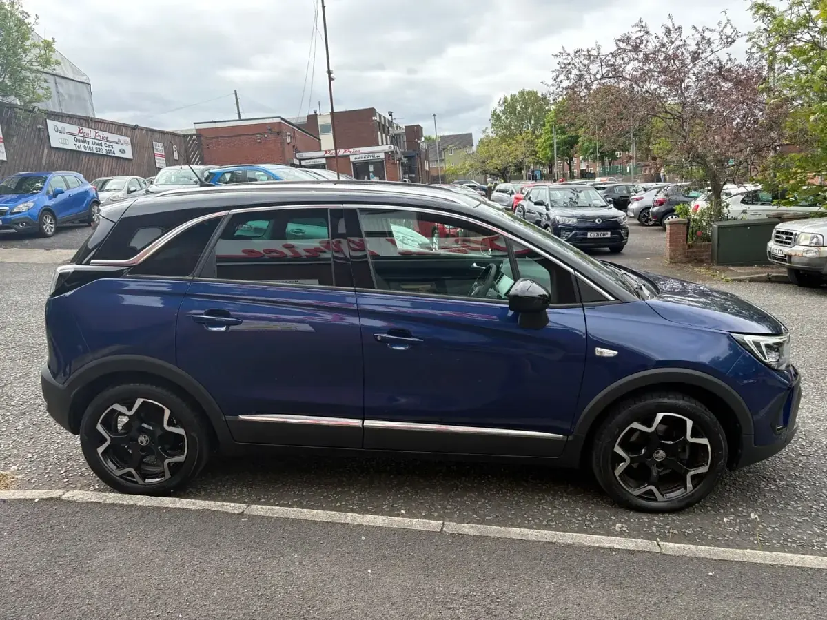 Używany Vauxhall Crossland Ultimate 130 KM (95 kW) 2022 Niebieski SUV