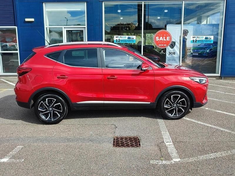 Used MG ZS Exclusive 105 HP (77 kW) 2023 Red Sedan