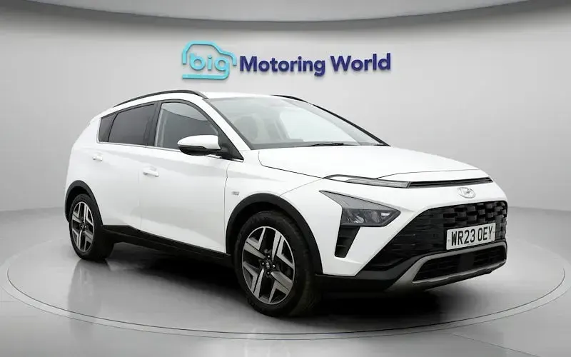 Used Hyundai Bayon Premium 101 HP (74 kW) 2023 White SUV