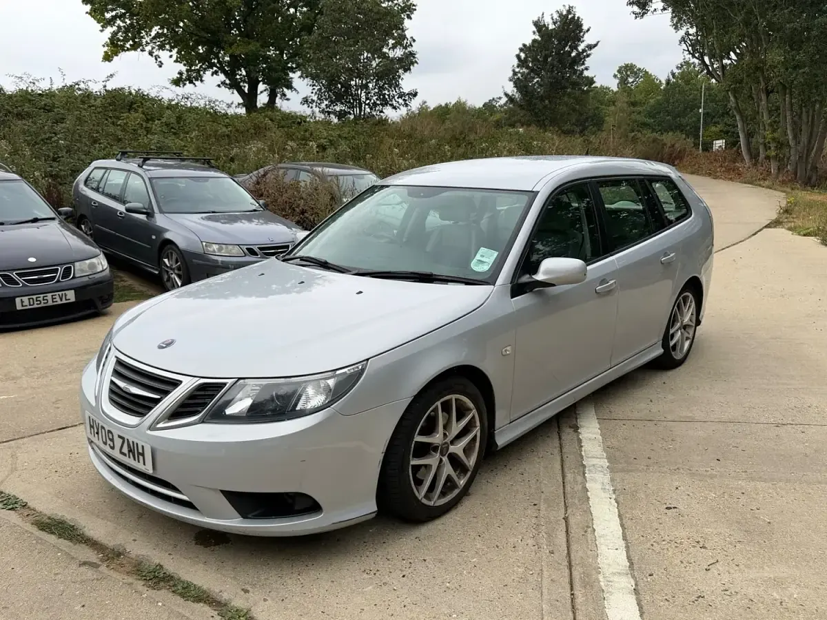 Used Saab 9-3 Vector 147 HP (108 kW) 2009 Silver Estate