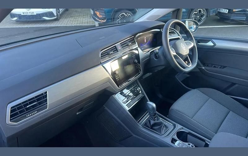 Used VW Touran Match 147 HP (108 kW) 2025 Grey MPV