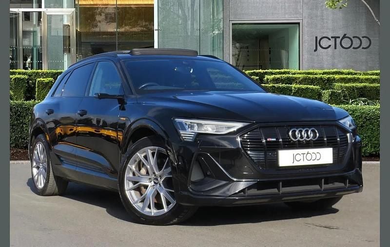 Black Used 2020 Audi e-tron Advanced SUV | £21,990 (Expensive) - Image 1/4