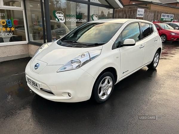 Used Nissan Leaf Acenta 80 kW (109 HP) 2016 White Hatchback