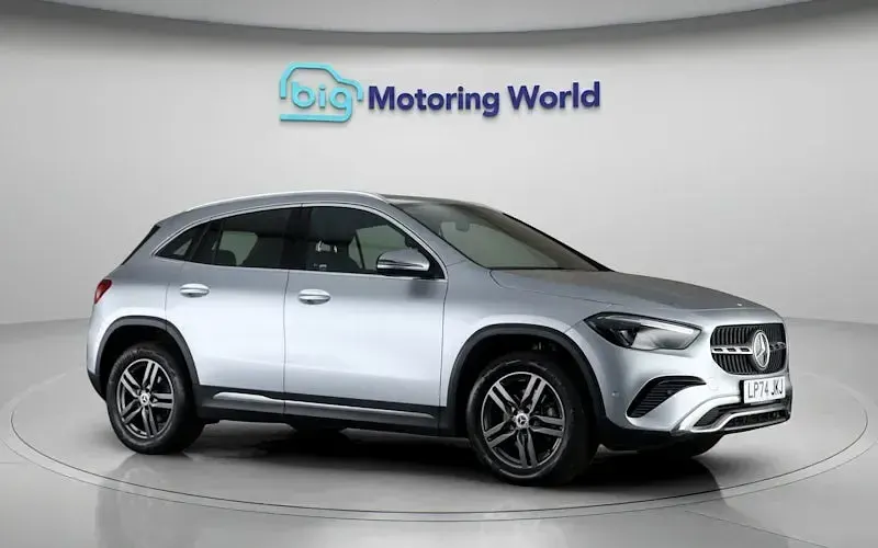 Used Mercedes GLA180 Sport Edition 136 HP (100 kW) 2025 Silver SUV