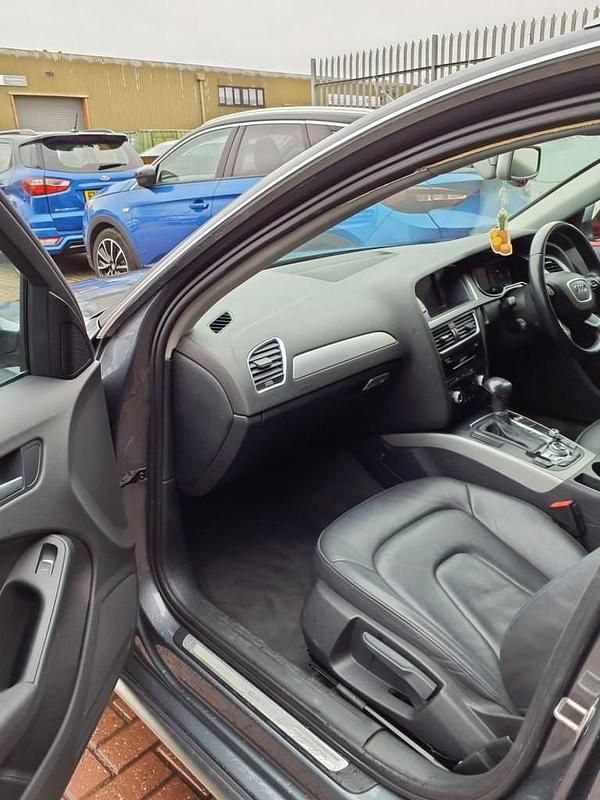 Begagnad Audi A4 Allroad Advanced 177 HK (130 kW) 2016 Grå Kombi