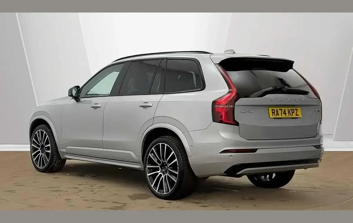 Used Volvo XC90 Ultra 455 HP (334 kW) 2025 Silver SUV