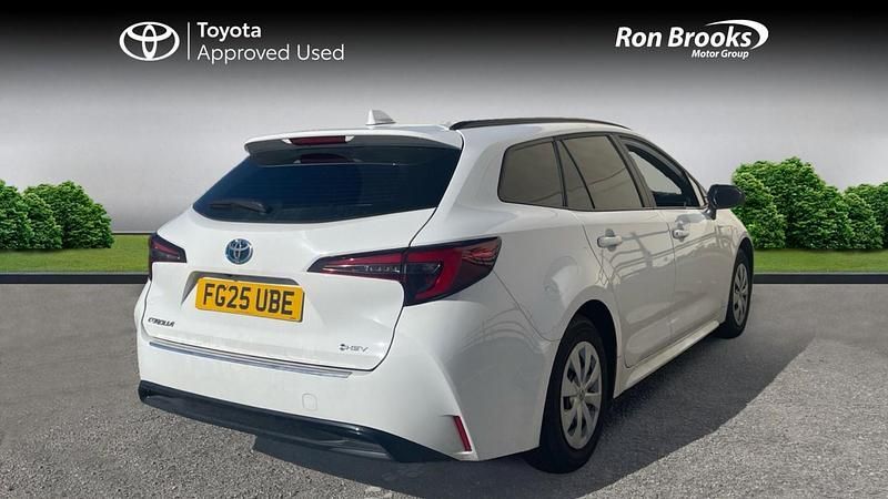 Used Toyota Corolla 138 HP (101 kW) 2025 White