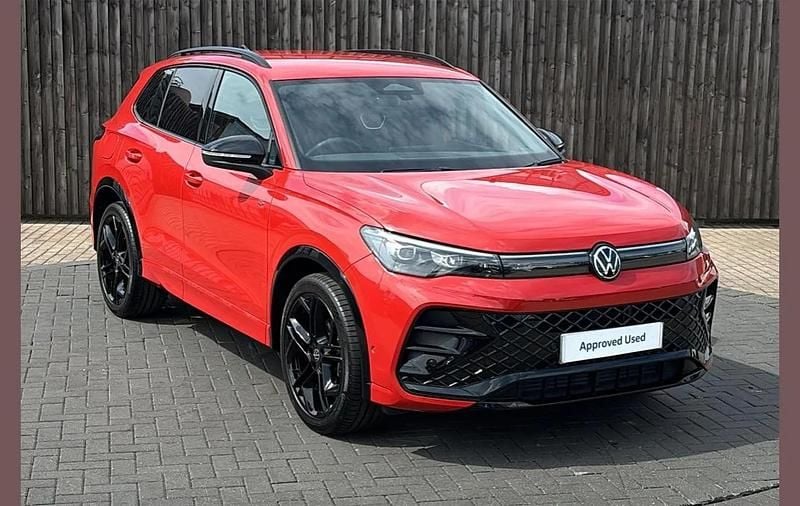 Red Used 2025 VW Tiguan R-line SUV | £32,599 (Fair price) - Image 1/4