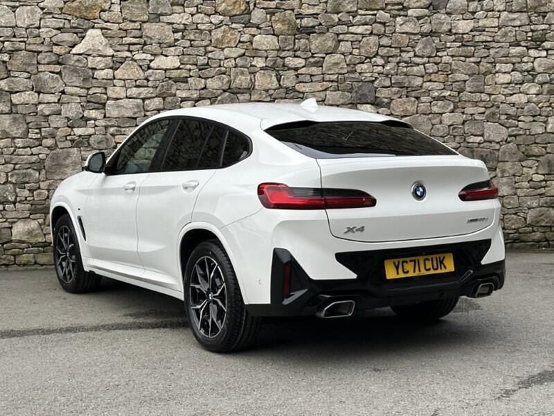 Used BMW X4 M Sport 187 HP (137 kW) 2021 White SUV