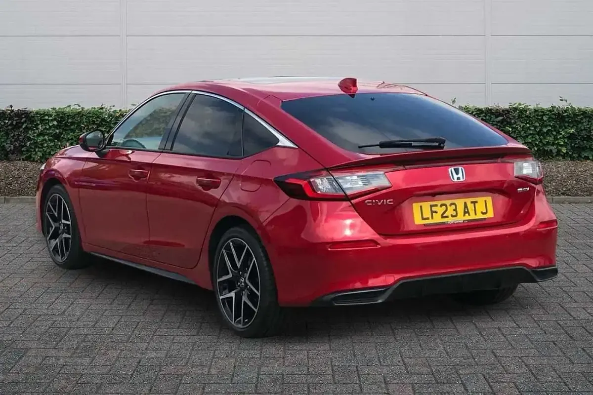 Used Honda Civic Advance 184 HP (135 kW) 2023 Red Hatchback