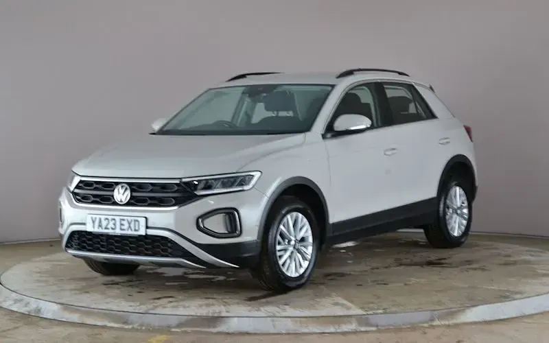 Used VW T-Roc Life 110 HP (80 kW) 2023 SUV