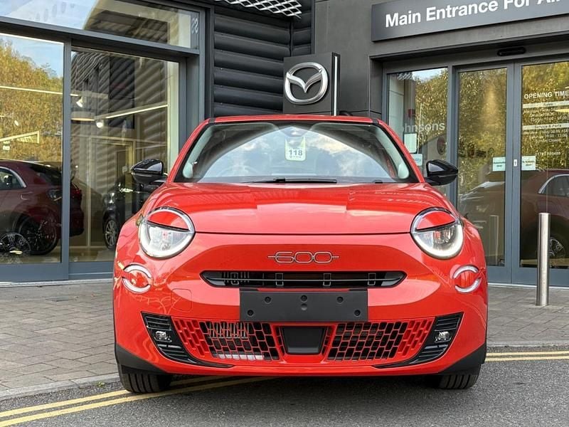Orange New 2025 Fiat 600 S SUV | £18,990 (Good price) - Image 1/4