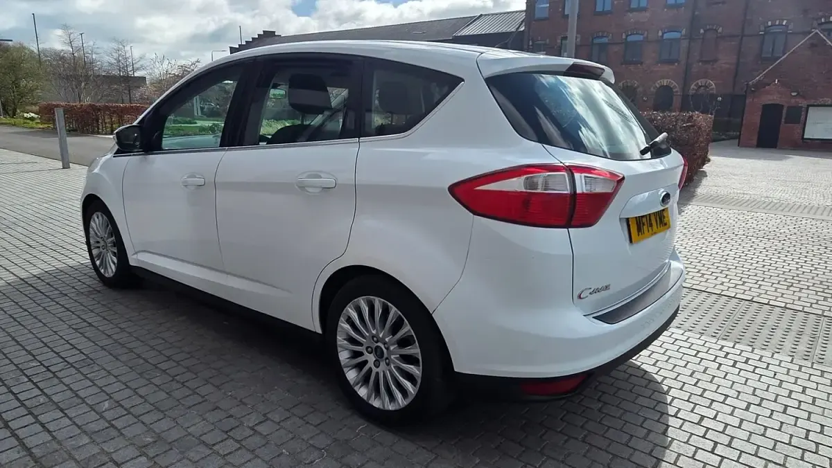 Used Ford C-MAX Titanium 2014 White MPV