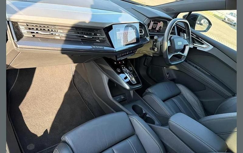 Used Audi Q4 e-tron Comfort 219 kW (299 HP) 2022 Grey SUV