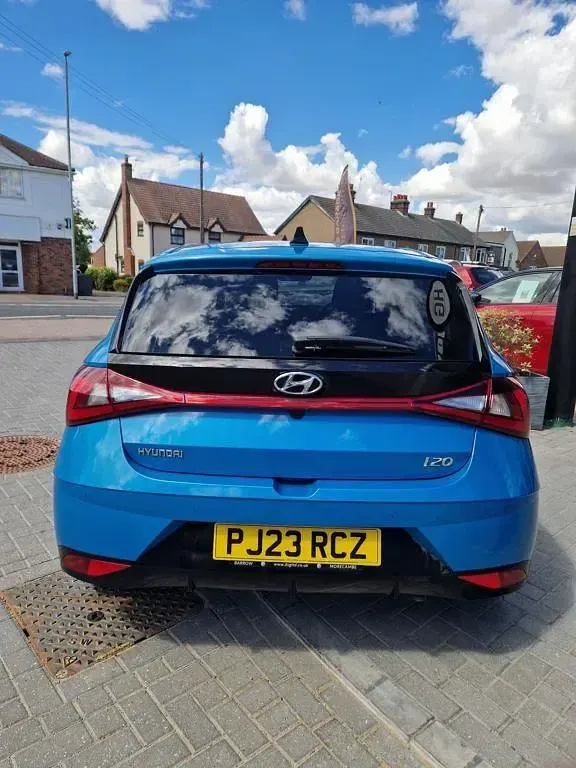 Used Hyundai i20 Premium 2023 Blue Hatchback