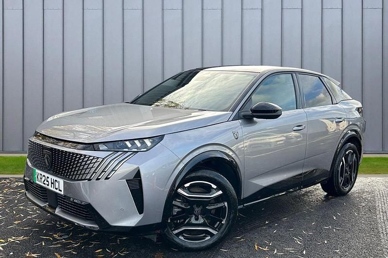 Used Peugeot e-3008 GT 152 kW (207 HP) 2025 Grey SUV