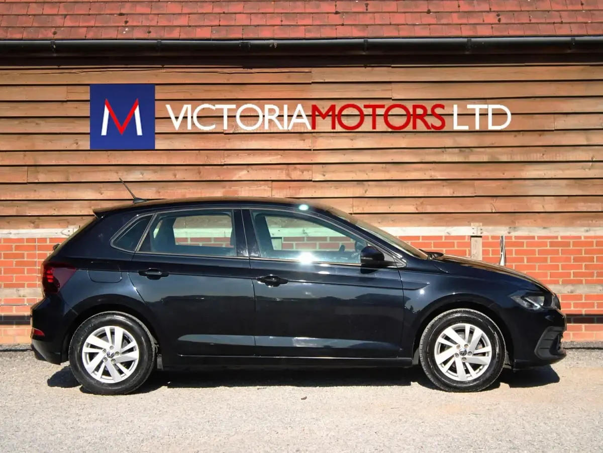 Used VW Polo Life 95 HP (69 kW) 2022 Black Hatchback