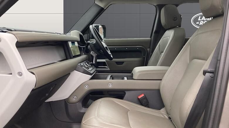 Used Land Rover Defender 249 HP (183 kW) 2023 Silver SUV