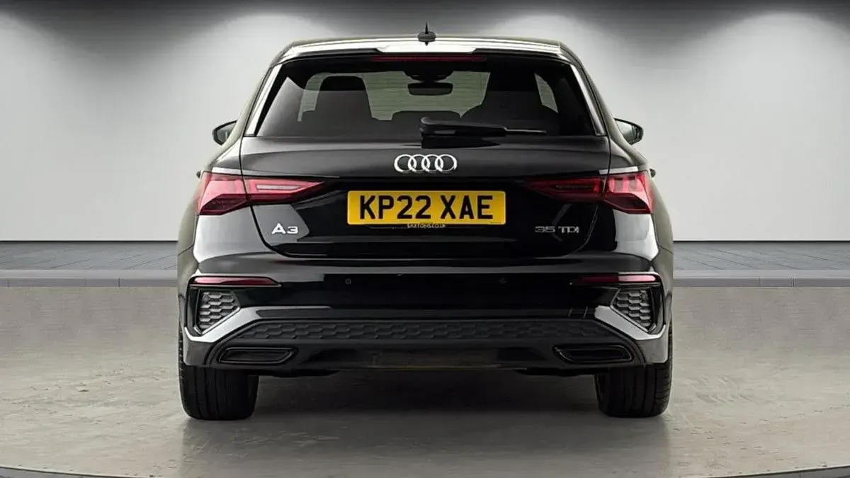 Used Audi A3 Sportback Design 150 HP (110 kW) 2021 Mythos black Hatchback