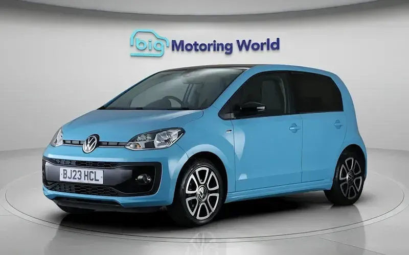 Usado VW up! R-line 65 HP (47 kW) 2023 Azul Citadino