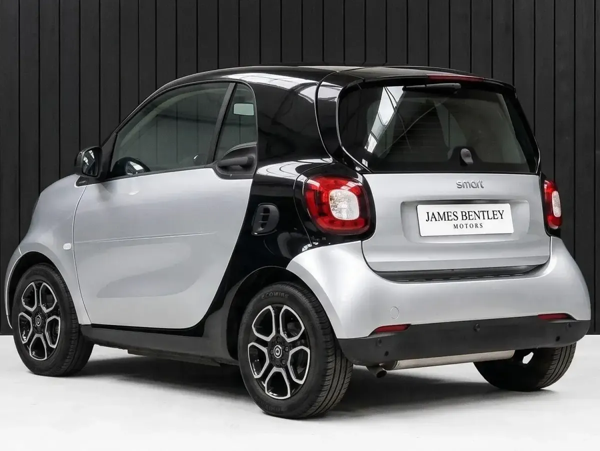 Begagnad Smart ForTwo Coupé Premium 71 HK (52 kW) 2016 Silver Sportkupé