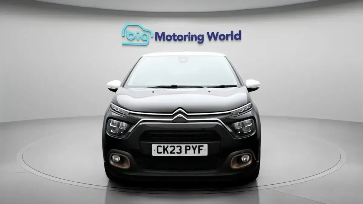 Używany Citroën C3 PureTech 83 KM (61 kW) 2023 Czarny Hatchback