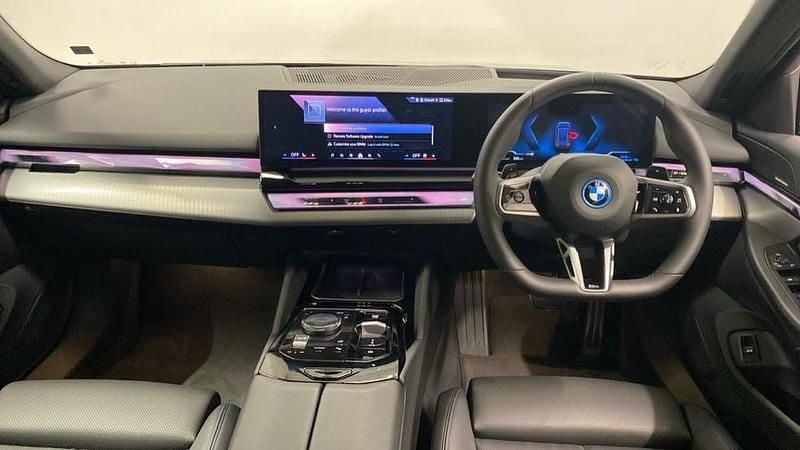 Used BMW 530e M Sport 295 HP (216 kW) 2024 Black Estate