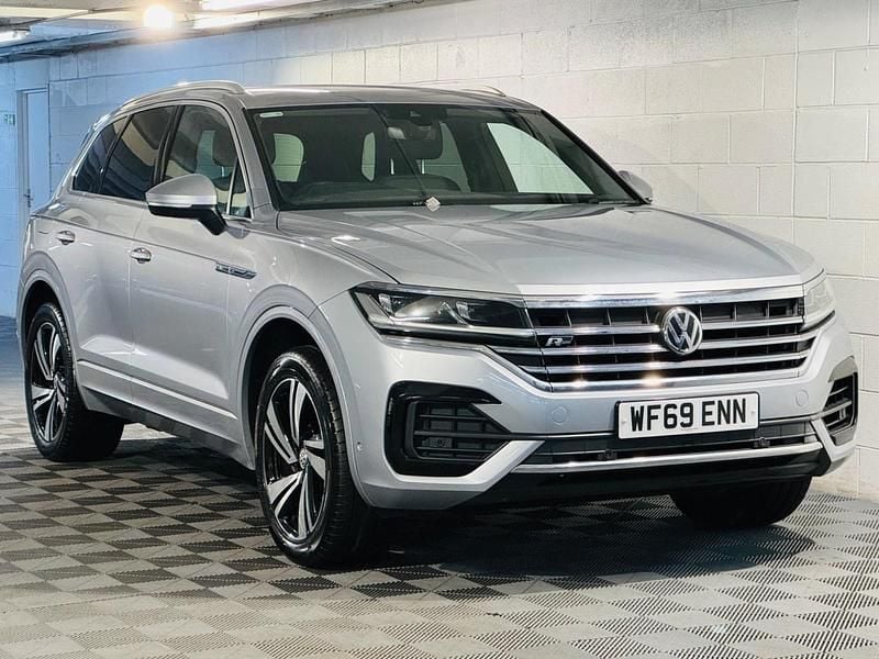 Silver Used 2019 VW Touareg R-line SUV | £23,989 (A bit pricey) - Image 1/4