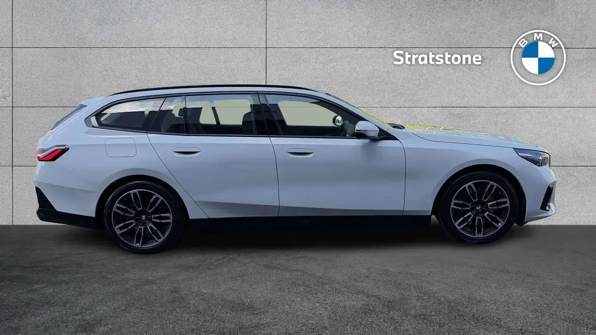 Used BMW i5 M Sport 250 kW (340 HP) 2025 White Estate